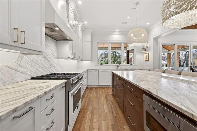 524 Bryn Mawr NW Lane, Atlanta, GA 30327