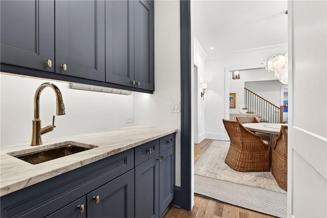 524 Bryn Mawr NW Lane, Atlanta, GA 30327