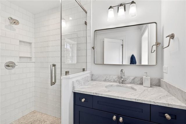 524 Bryn Mawr NW Lane, Atlanta, GA 30327