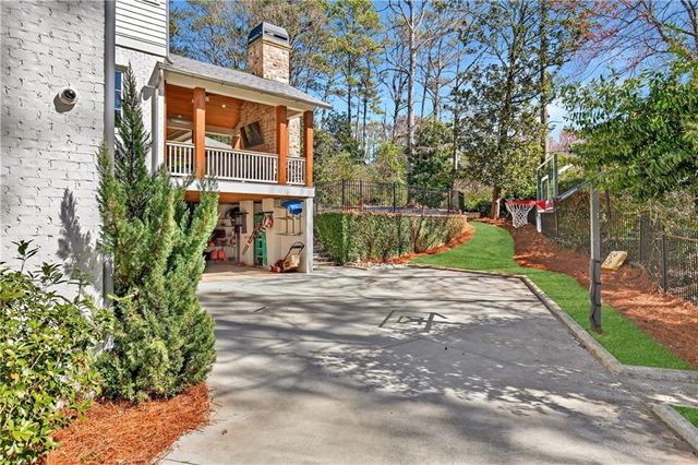 524 Bryn Mawr NW Lane, Atlanta, GA 30327