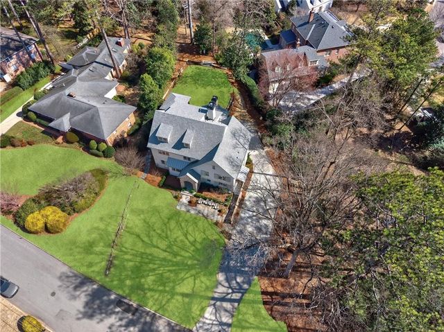 524 Bryn Mawr NW Lane, Atlanta, GA 30327