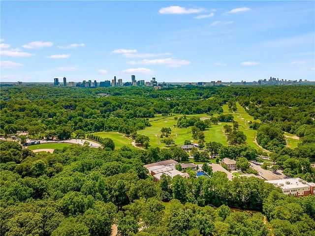 524 Bryn Mawr NW Lane, Atlanta, GA 30327