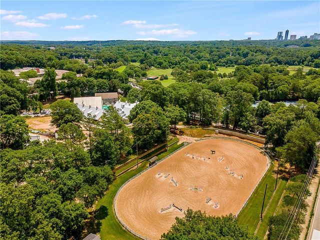 524 Bryn Mawr NW Lane, Atlanta, GA 30327