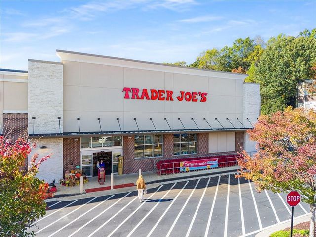 524 Bryn Mawr NW Lane, Atlanta, GA 30327