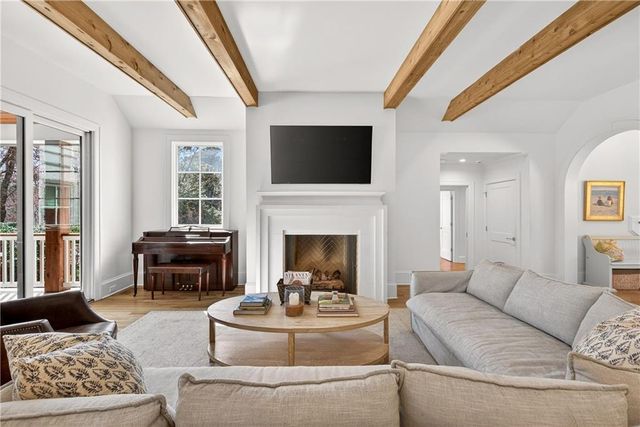 524 Bryn Mawr NW Lane, Atlanta, GA 30327