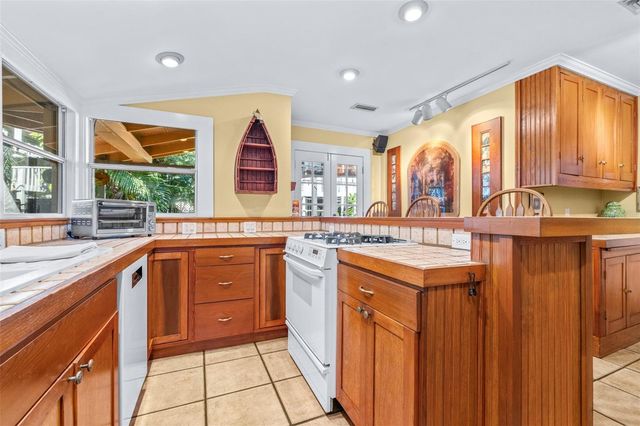 109 S WESTLAND AVENUE, Tampa, FL 33606