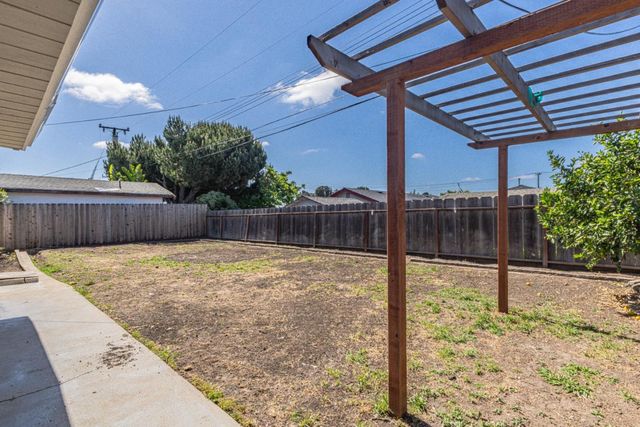 43 Saint Brendan Way, Salinas, CA 93906