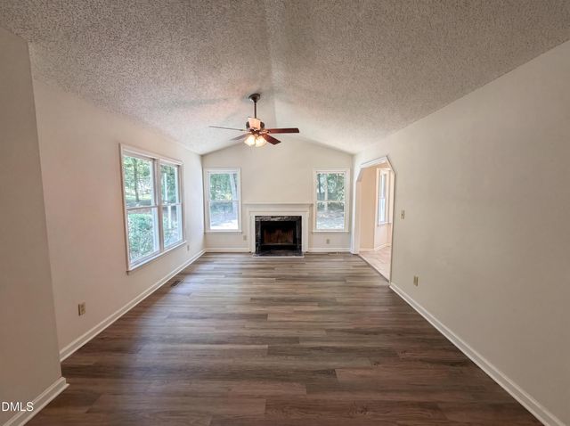 328 Thornwood Lane, Youngsville, NC 27596