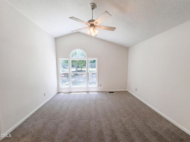 328 Thornwood Lane, Youngsville, NC 27596