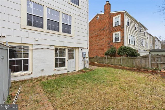 4314 GRAMERCY CIR, Alexandria, VA 22309