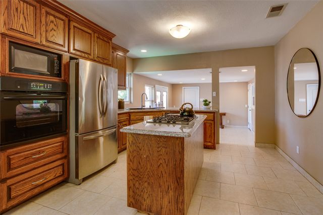1346 Michigan Avenue, Dallas, TX 75216