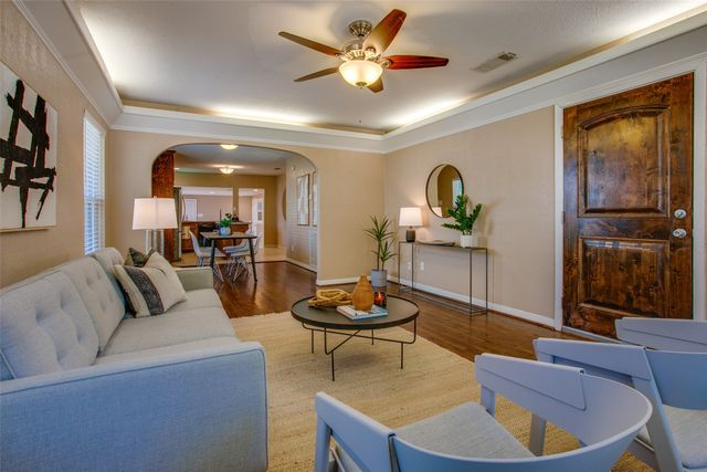 1346 Michigan Avenue, Dallas, TX 75216