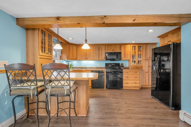 100 Hilltop Rd, Dracut, MA 01826