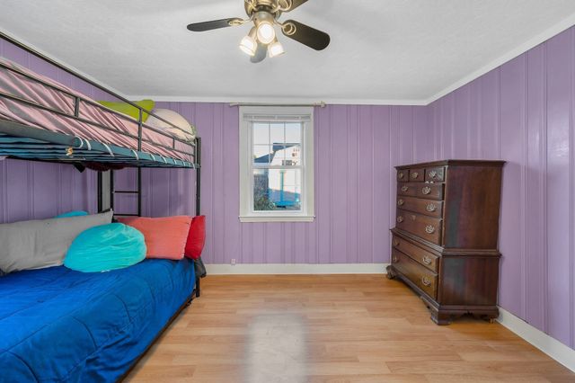 100 Hilltop Rd, Dracut, MA 01826