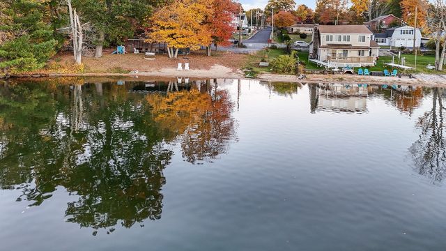 100 Hilltop Rd, Dracut, MA 01826