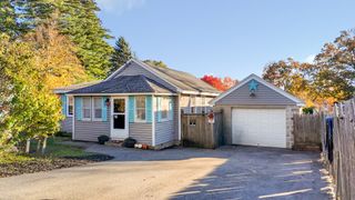 100 Hilltop Rd, Dracut, MA 01826