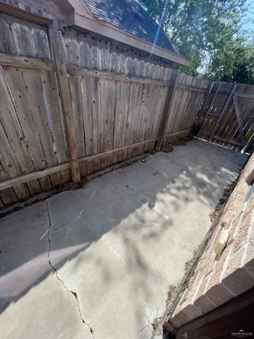 618 Dfw Drive 2, Edinburg, TX 78539