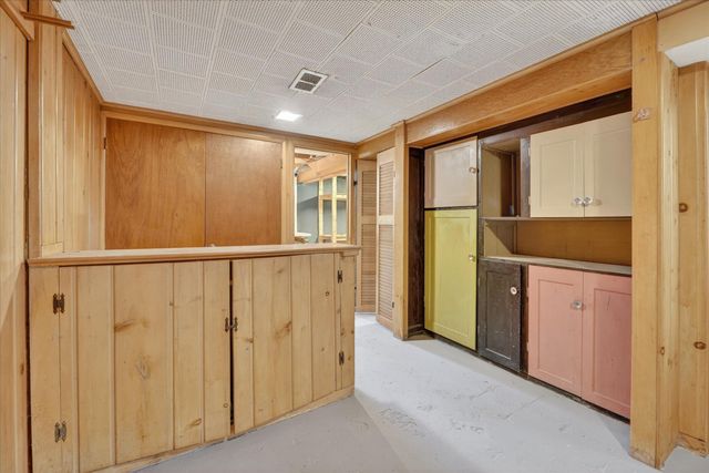 1614 Winsted Boulevard, Ann Arbor, MI 48103