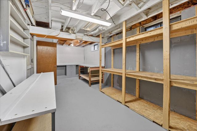 1614 Winsted Boulevard, Ann Arbor, MI 48103