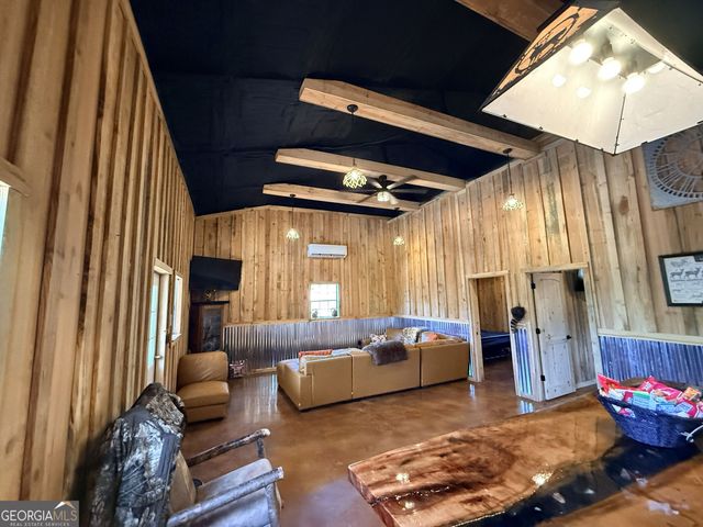 301 Beaver Dam Road, Toomsboro, GA 31090