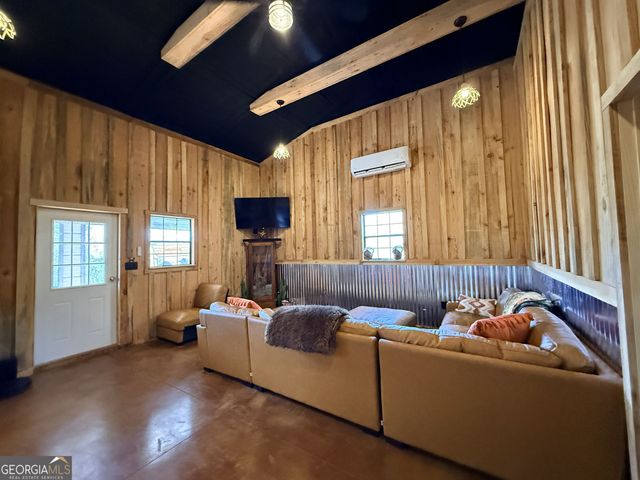 301 Beaver Dam Road, Toomsboro, GA 31090