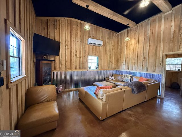 301 Beaver Dam Road, Toomsboro, GA 31090