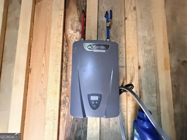 301 Beaver Dam Road, Toomsboro, GA 31090