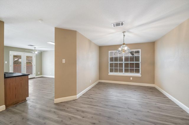 1911 Coachlamp DR, Cedar Park, TX 78613