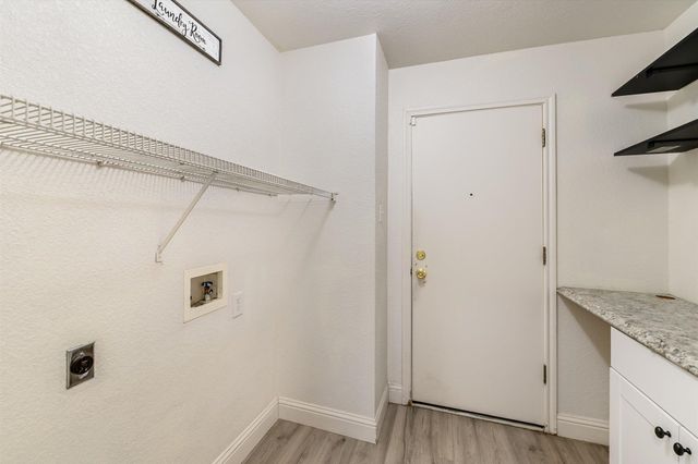 1911 Coachlamp DR, Cedar Park, TX 78613