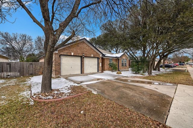 1911 Coachlamp DR, Cedar Park, TX 78613