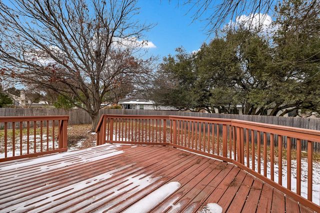 1911 Coachlamp DR, Cedar Park, TX 78613