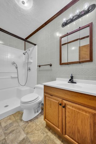 125 Lynn Ln, Charlotte, TN 37036