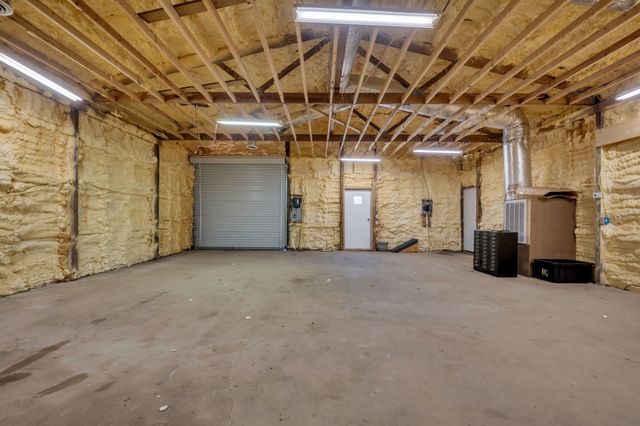 125 Lynn Ln, Charlotte, TN 37036