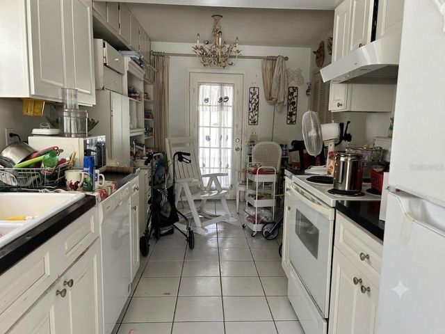 1561 AVALON BOULEVARD, Casselberry, FL 32707