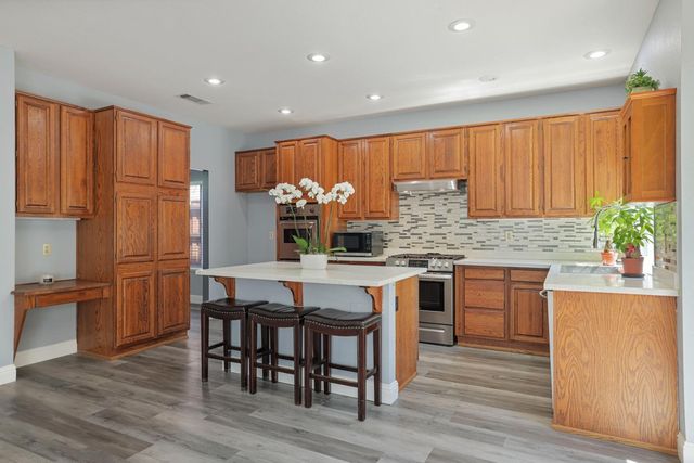 10245 Point Reyes, Stockton, CA 95209