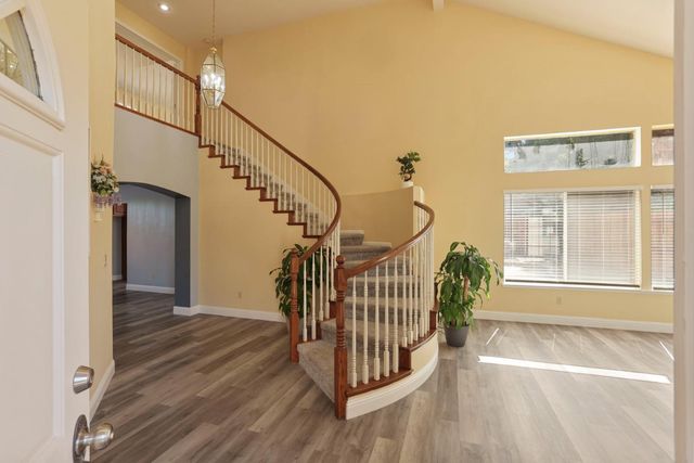 10245 Point Reyes, Stockton, CA 95209