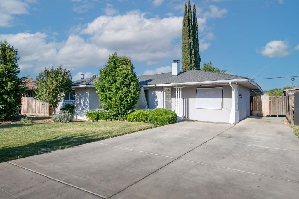 4775 E Michigan Avenue, Fresno, CA 93703