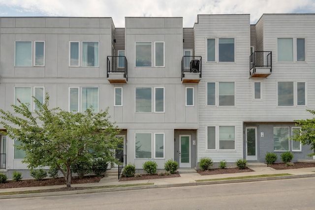 72 Fern Ave, Nashville, TN 37207