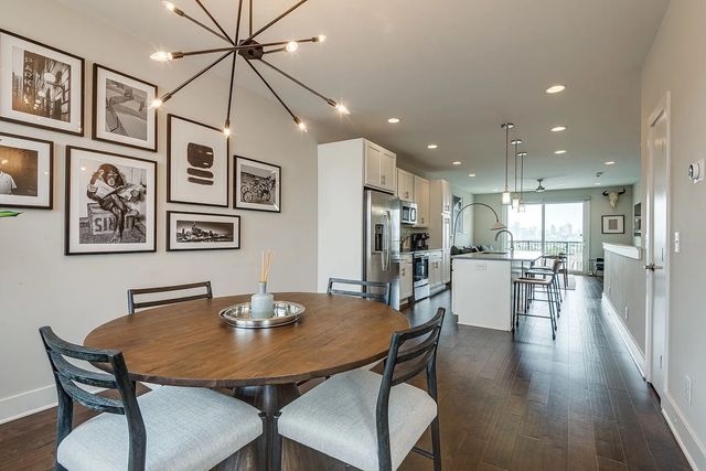 72 Fern Ave, Nashville, TN 37207