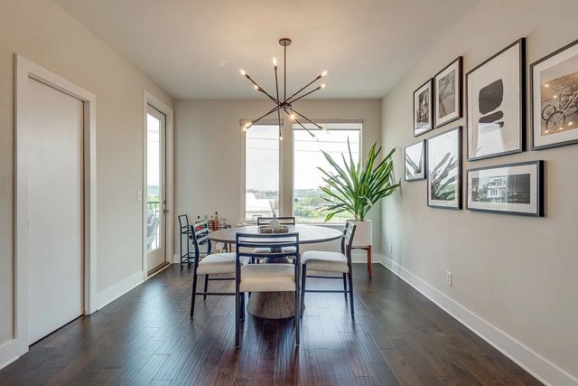 72 Fern Ave, Nashville, TN 37207