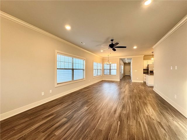 704 NE Heights Lane, Bentonville, AR 72712