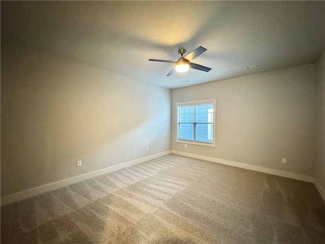 704 NE Heights Lane, Bentonville, AR 72712