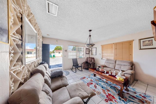 3532 NW 4th Terrace, Miami, FL 33125