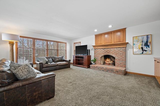 4937 W Knollwood DRIVE, Mount Pleasant, WI 53403