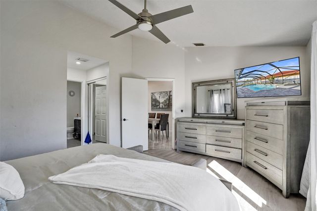 7909 NW 19th St, Margate, FL 33063