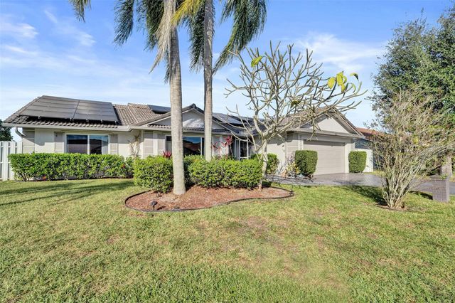 7909 NW 19th St, Margate, FL 33063