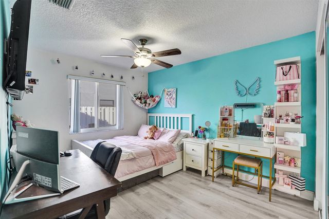 7909 NW 19th St, Margate, FL 33063