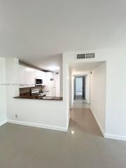 10733 Cleary Boulevard 112, Plantation, FL 33324