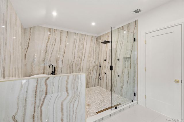 9 Wilderness Road, Nissequogue, NY 11780