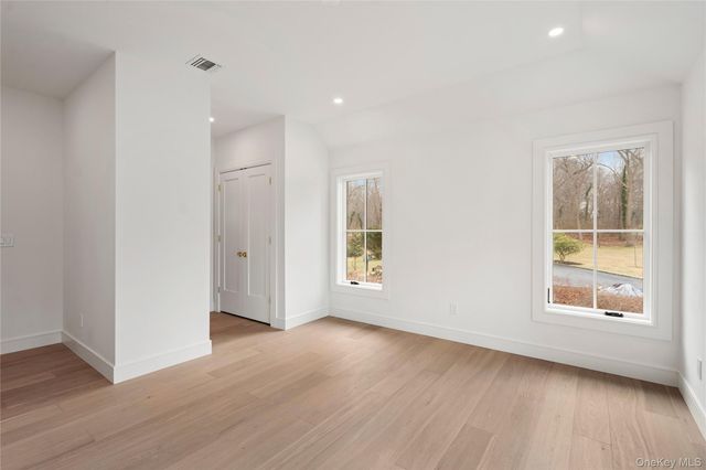 9 Wilderness Road, Nissequogue, NY 11780